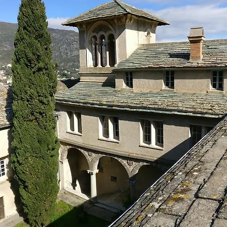 Au Chateau Cagninacci *