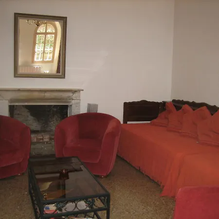 Semesterbostad Au Chateau Cagninacci