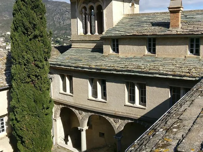 Au Chateau Cagninacci *